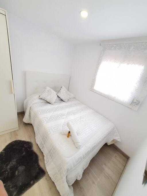 Habitaciones Bonitas Y Comodas L'Hospitalet de Llobregat Esterno foto